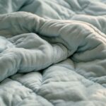 Les inconvénients des couvertures lestées : impact sur la qualité du sommeil